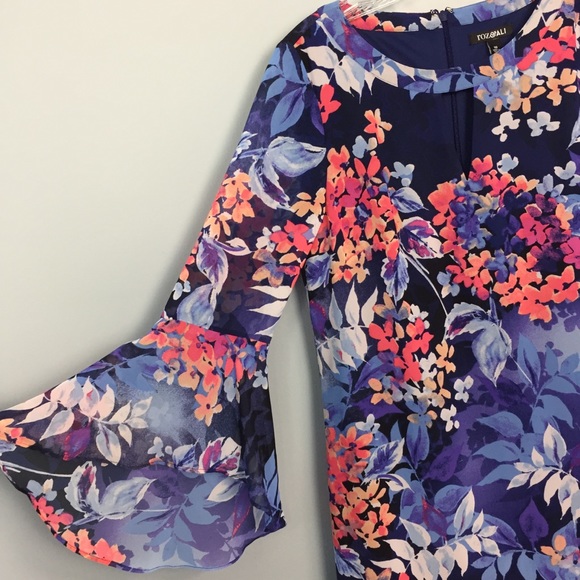 Roz & Ali Floral Trumpet Sleeve Shift Dress - Picture 4 of 16